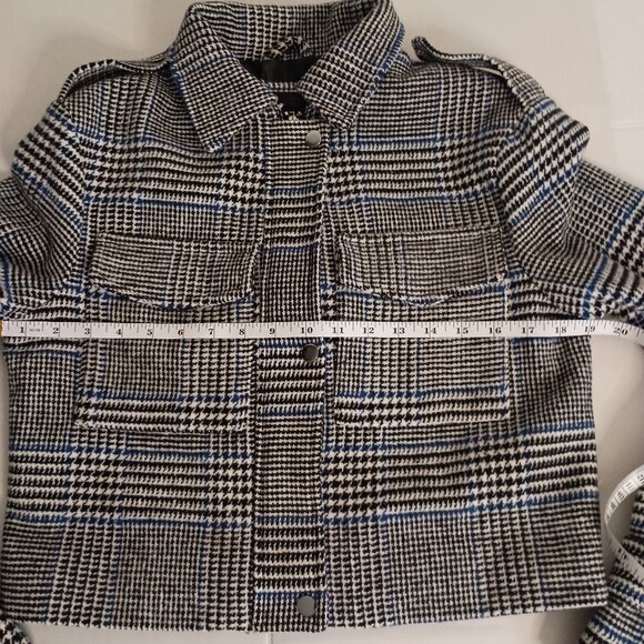 Me Jane Black White Blue Plaid Cropped Jacket Pockets Size Medium NWT - Picture 12 of 16